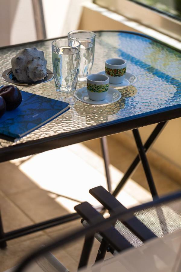White Coral Apartment Rethymno  Bagian luar foto