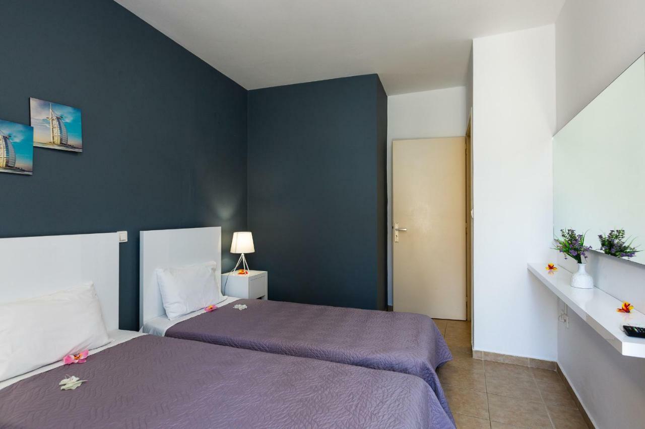 White Coral Apartment Rethymno  Bagian luar foto