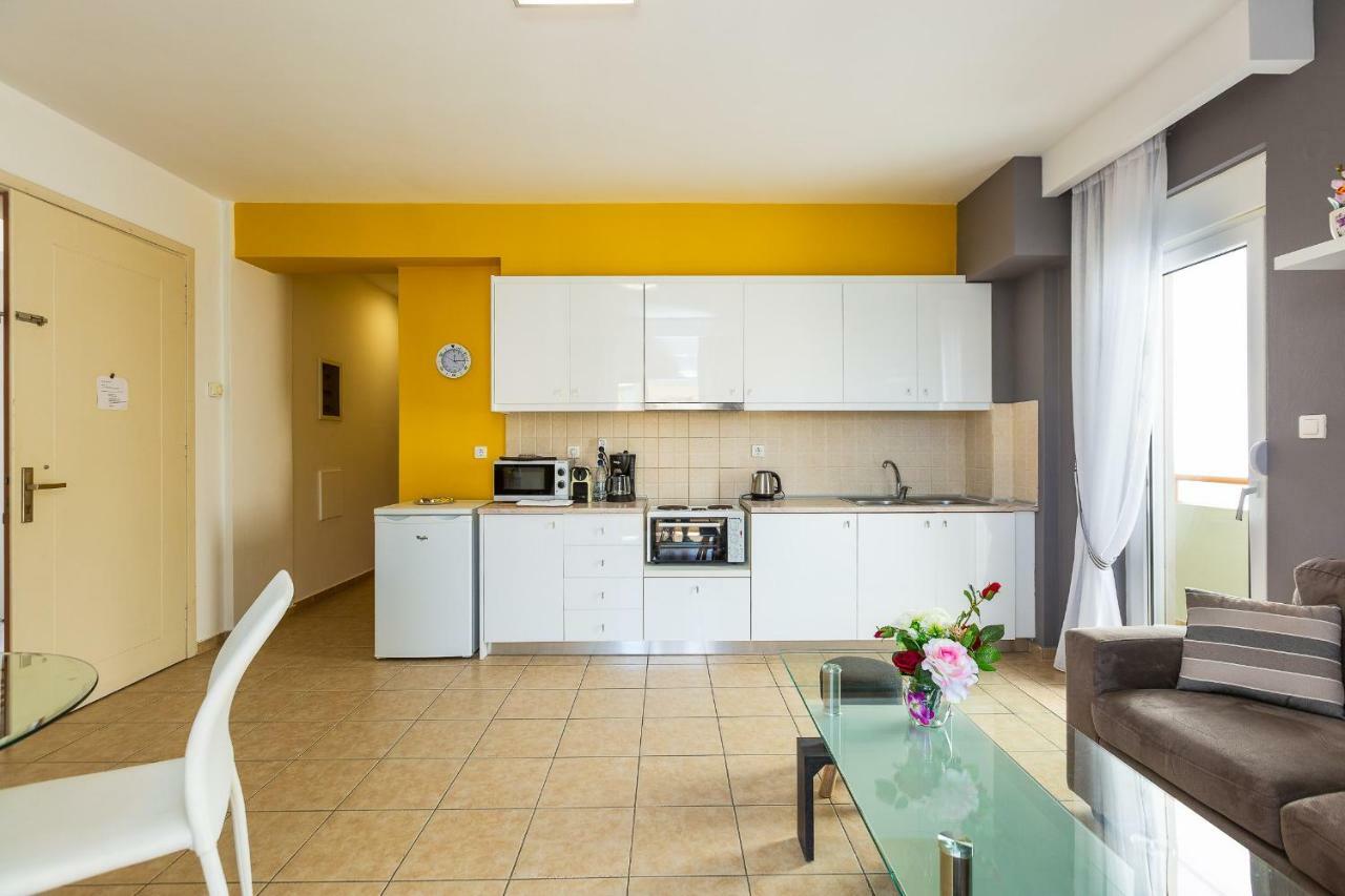 White Coral Apartment Rethymno  Bagian luar foto