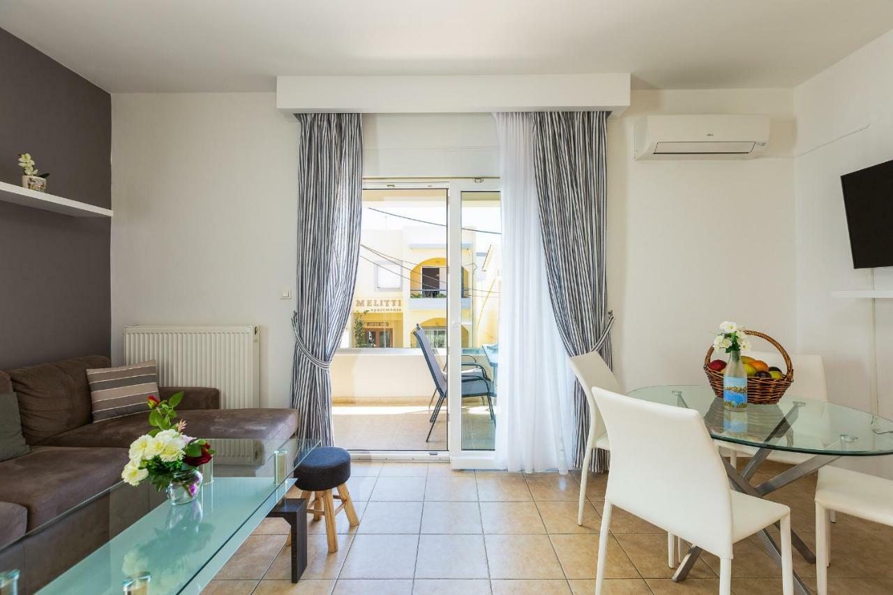 White Coral Apartment Rethymno  Bagian luar foto